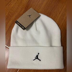 MNWT! Nike Jordan Jumpman Logo Cuffed Beanie Hat White Color Adult Unisex